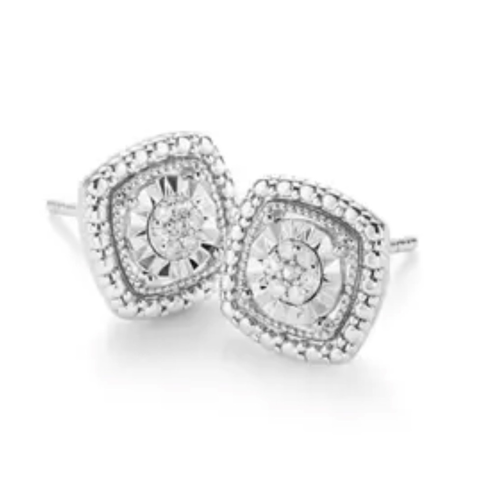 Elegant 1/10 ct. t.w. Diamond Silver Stud Earrings